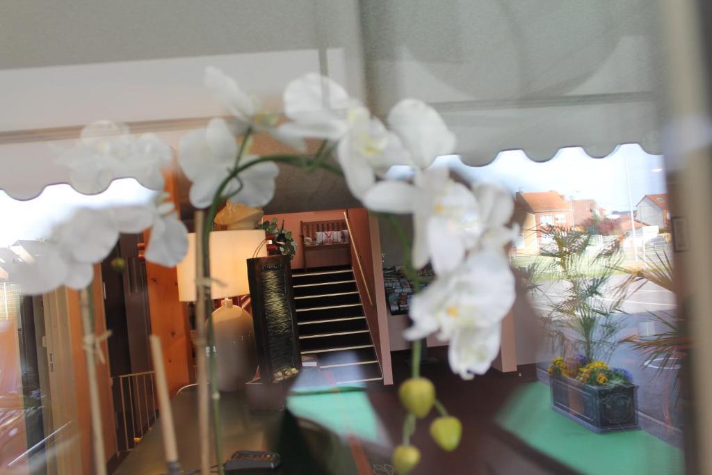 Quick Palace Hotel Noyelles-Godault Exterior photo