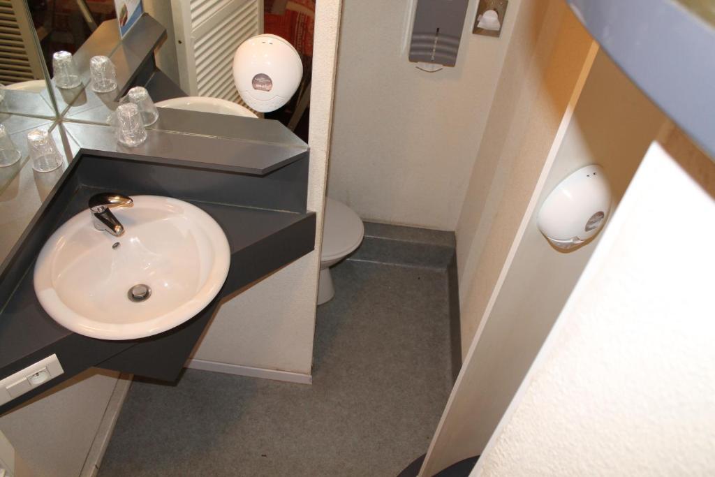 Quick Palace Hotel Noyelles-Godault Room photo