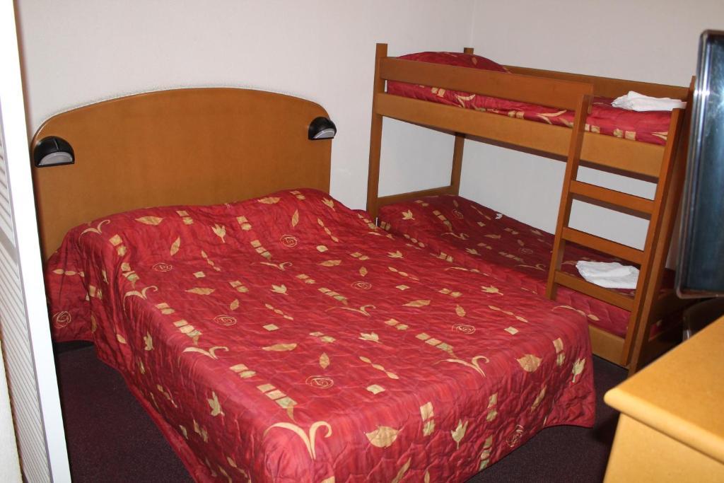 Quick Palace Hotel Noyelles-Godault Room photo